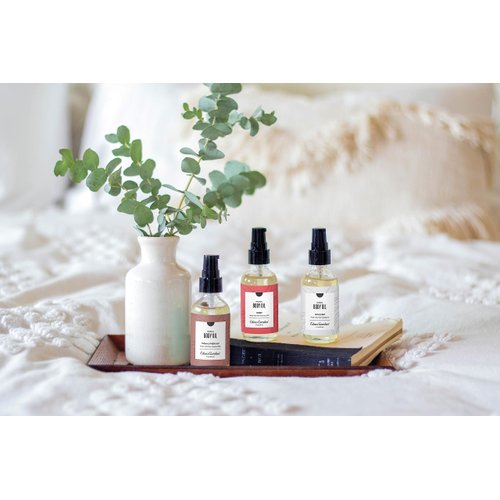 Edens Garden XOXO Bath & Body Oil – Romantic Floral Blend with Pure Essential Oils & Vitamin E for Smooth, Hydrated Skin – Aromatherapy Moisturizer for Date Night & Sensual Massage, 2 fl oz (59 ml)