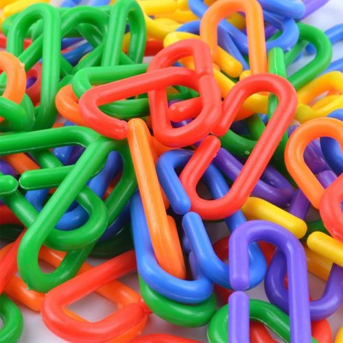 ccHuDE 100 Pcs Plastic C Clip Hooks Interchangeable Rainbow C Links Colorful Chain Links Plastic Open Link Rings for Classroom Playroom Bird Cage