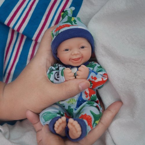 Newtotlove 7"" Reborn Baby Dolls Boy, Full Silicone Baby Dolls, Realistic Soft Silicone Newborn Baby Doll, Real Full Body Silicone Reborn Baby Dolls with Feeding Accessories &Gift Box
