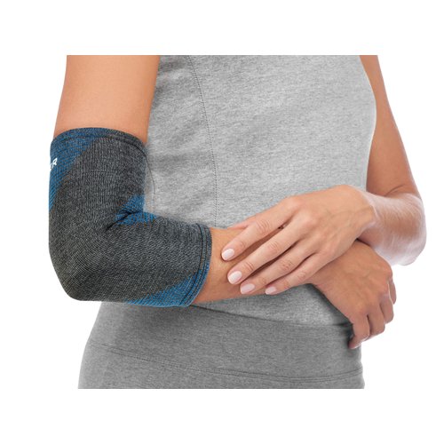 MUELLER Sports Medicine 4-Way Stretch Premium Knit Elbow Compression Sleeve, Thermo Reactive, Elbow Pain Relief Brace for Men and Women, Black/Blue, M/L