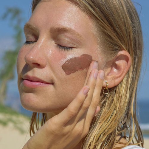 Kashmir Pink® Himalayan Clay Mask, Mineral-Rich All-Natural Clay Mask for Dull, Acne-Prone Skin, Minimizes Pores & Blemishes, Absorbs Excess Oils, Exfoliates, Firms Skin, Improves Circulation