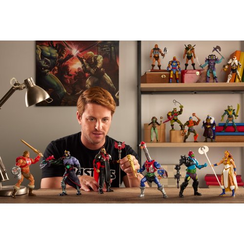 Masters of the Universe: Revolution Masterverse Action Figure & Accessories, Man-of-War Deluxe Motu Collectible with 30 Articulations, 7-inch