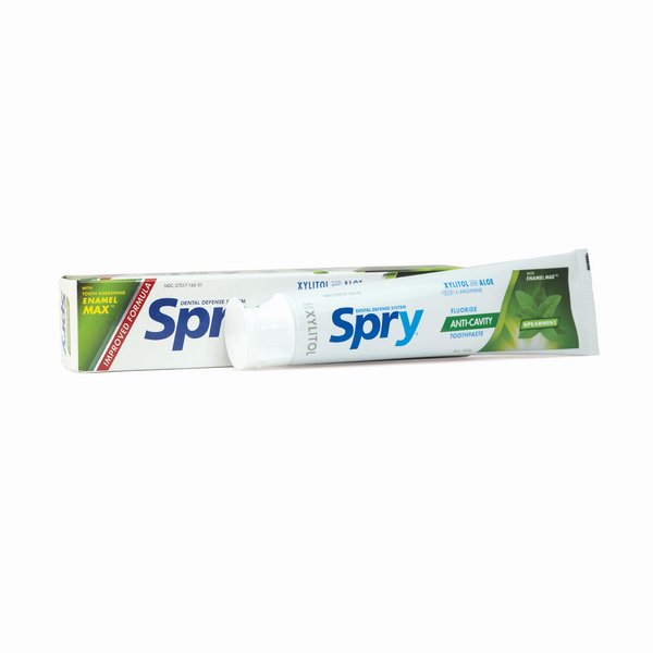 Spry Xylitol Toothpaste 5oz, Fluoride Toothpaste Adult and Kids, Teeth Whitening Toothpaste with Xylitol, Natural Breath Freshening, Mouth Moisturizing Ingredients, Spearmint (Pack of 2)