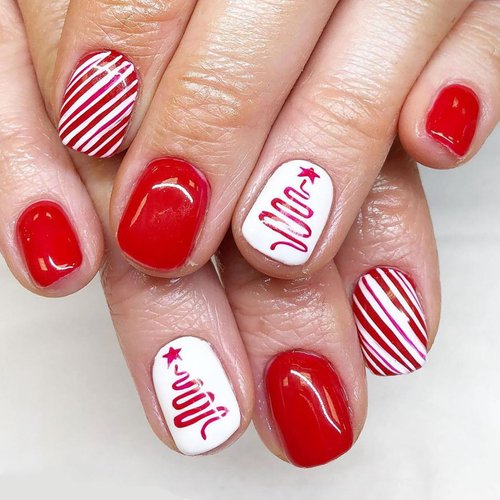 Christmas Fake Nails Short Square Winter Press on Nails Red Full Cover Xmas Tree Candy Cane False Nails with Designs Glossy Glue on Nails Acrylic Nails Artificial Nails for Women Girls 24Pcs