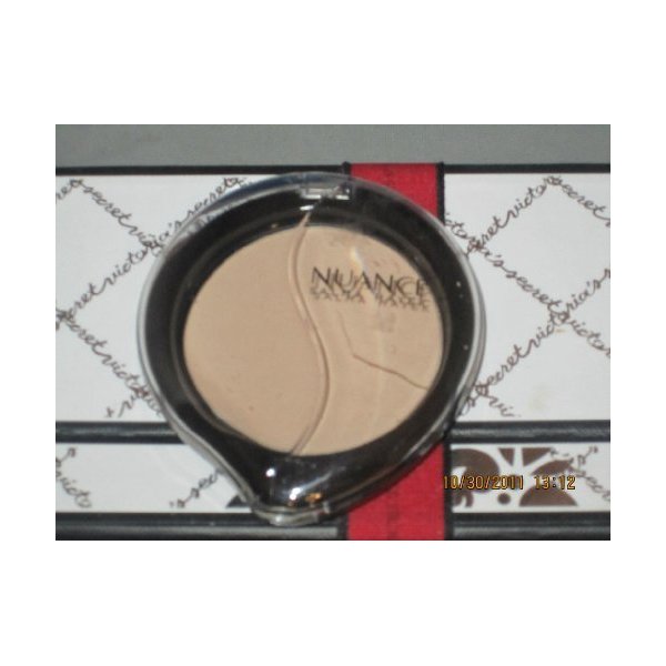 NUANCE/SALMA HAYEKFLAWLESS COVERAGE MINERAL FOUNDATION #225 LIGHT/MEDIUM by Nuance
