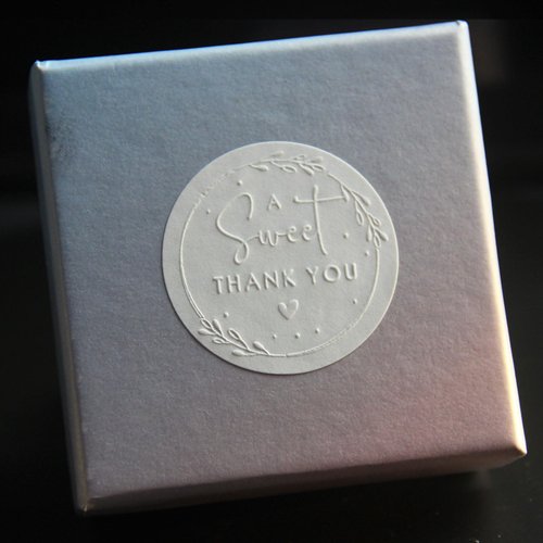 100x A Sweet Thank You Embossed Stickers Wedding Sticker Wedding Snack Bag Sweets Desserts Favors Stickers Embossed Labels Thank You Gift Tags Party Favor Label Round Sticker (A Wweet Thank You)