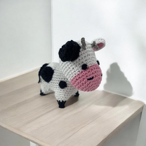 Skelapparel Dog Teeth Cleaning Organic Cotton Crochet Squeaky Dog Toy for Small Dog - Cow