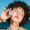La Crique - Bronzing Face Serum - Hydrating Serum with Hyaluronic Acid - Anti-Pollution Bronzer Drops for Radiant Skin Glow - All Skin Types - 99% Natural Ingredients Face Tanner - Vegan - 1 Fl Oz