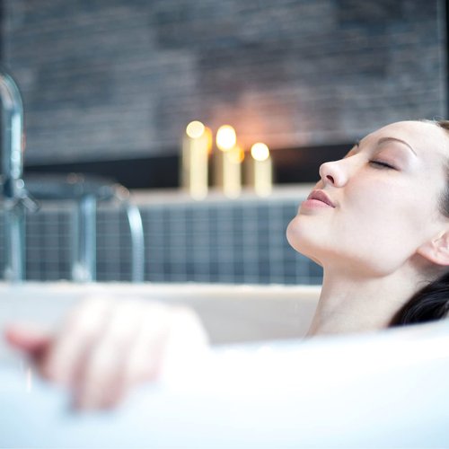 Earl Grey All-Natural Fizzy Bath Blast - Vegan Bath Bomb Made with Pure Essential Oils to Help You Relax, Hypoallergenic, Plant-Derived, Handmade in USA by DAYSPA Body Basics