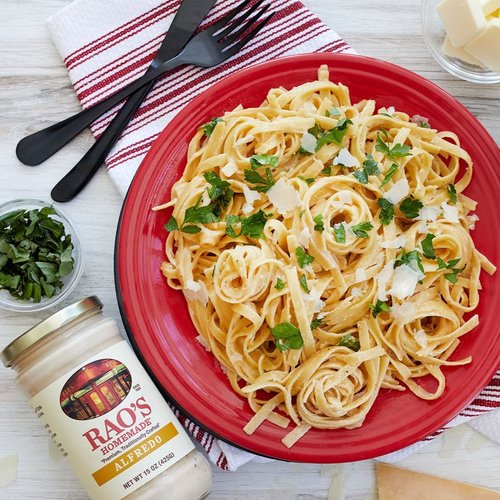 Rao's Homemade Alfredo Sauce, Classic 15 oz, Creamy Pasta Sauce, Premium Quality Blend of Parmesan & Romano Cheese, Cream and Butter