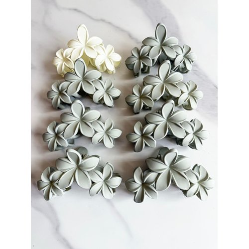 24pcs Bridesmaid Gifts,Bridesmaid Proposal Gifts, 4.1inch Floral Hair Clips Satin Scrunchies Hair Accessories Heart Sunglasses for Bachelorette Wedding Party Favors