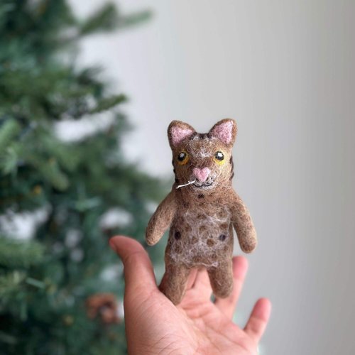 Brown Tabby Cat Finger Puppets, Felt Brown Tabby Cat Finger Puppets, Finger Puppet Cat, Fair-Trade Finger Puppets, Kids Educational Toys, Eco-Friendly Handmade Finger Puppets, Unique Gift for Kids