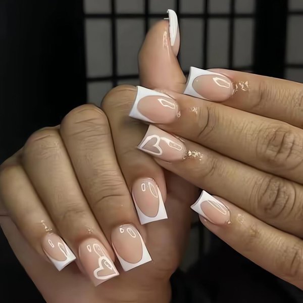 White French Tip Heart Press on Nails Medium Square Fake Nails Glossy Nude Acrylic False Nails Cute French Glue on Nails Reusable Stick on Nails for Women Valentine’s Day Nail Decorations, 24Pcs