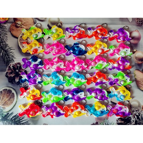 Roaqua 50 Packs Bulk Fish Mini Pop Fidget Key chain， Birthday Party Favors Supplies Student summer Prizes Gifts