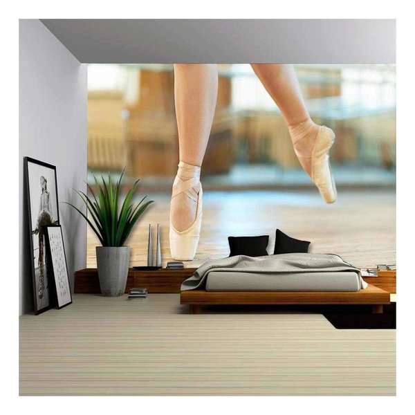wall26 - Ballet Dancer Pointe - Canvas Art Wall Decor - 66x96 inches