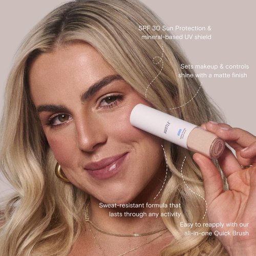 Hustle Beauty SPF 30 Setting Powder Quick Brush – Sheer, Lightweight, Water-Resistant Sun Protection with Zinc Oxide, Vitamin E, and Squalane for All Skin Types