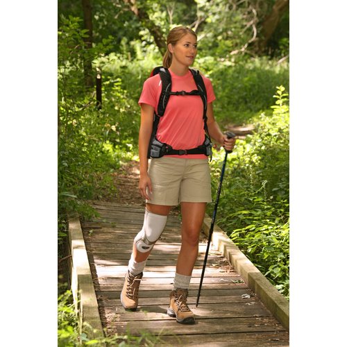 Mueller Life Care Elbow Support - 28-33cm, White/Gold