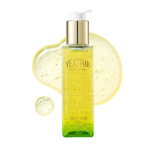 BYROE Chamomile Tea Foaming Gel Cleanser | Deep Cleans, Hydrates & Soothes Face | Brightening Complex & Vitamin C | Vegan 150 ml