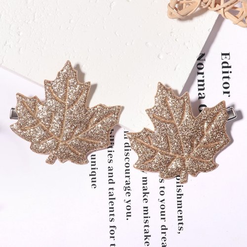 Vsdski Fall Maple Leaf Hair Clips Sequins Maple Leaves Hair Barrettes Thanksgiving Hair Accessories for Girls Gola Hair Pins Alligator Clips for Autumn Harvest Festival Party Decor 2pcs
