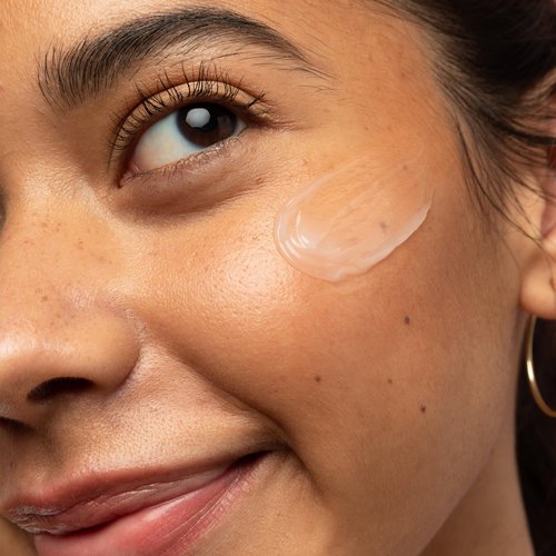 First Aid Beauty - Hello FAB: Coconut Water Cream, Lightweight Gel Moisturizer Infused with Coconut Water, Helps Skin Appear Smooth, Soft, Plumped & Healthy, Non-Comedogenic, 1.7 oz