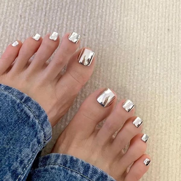 Chrome Press on Toenails Silver Fake Toe Nails Square False Toe Nails Glossy Glue on Toenails Acrylic Toe Fake Nails Metallic Silver Press on Toe Nails Full Cover Stick on Toenails for Women 24pcs