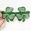 St. Patrick's Day Clover Shamrock Beads Necklace Shutter Glasses Eyeglasses Sunglasses Women Green Irish Day Parade Carnival Holiday Beaded Party Supplies Favor Leprechaun Costume Accessories 8 Pack