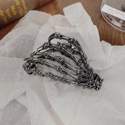 Skeleton Hand Metal Hair Claw Clips, 1Pcs Ghost Hand Alloy Hair Claw Clips, Skull Punk Style Metal Hair Clip for Women Hair Accessories Clamps Cosplay Party Halloween Decorations (Black)