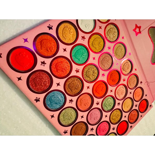 Generic Kitty Cat Eyeshadow Palette, Star Design, Multiple Shades, Kawaii Cosmetics Korean Cute Eyeshadow