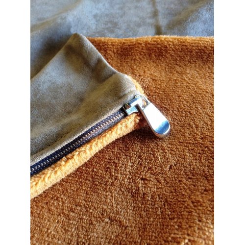 Replacement Sudan Brown Coral Fleece Micro Plush Brown Microsuede Zippered Flat Style Duvet External Cover for Dog Bed (45''x31'' Flat Style) Fits (41"x27"x4") Pet Bed