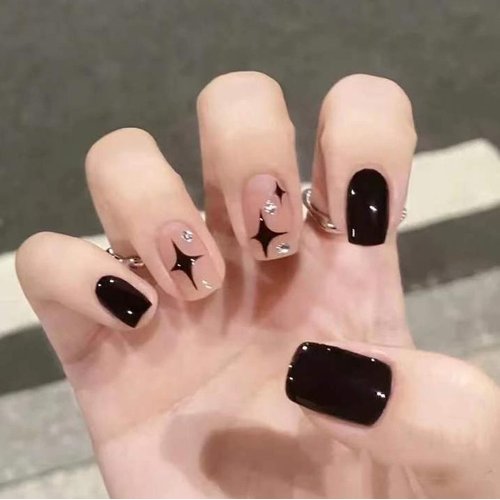 BABALAL Square Press on Nails Short Acrylic Nails Glossy Nails Squoval Black Star Fake Nails 24Pcs Artificial Nails for Women and Girls