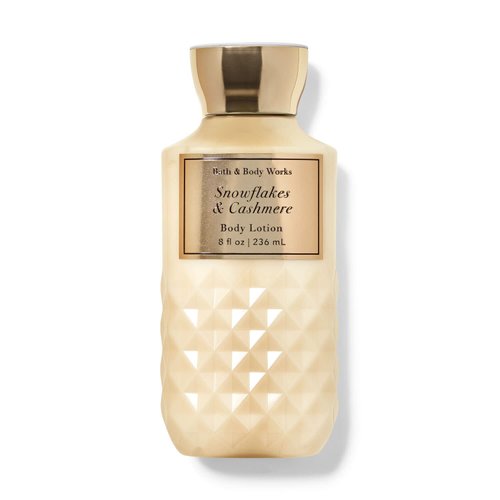 Bath and Body Works Snowflakes and Cashmere Body Lotion 8 Ounce Gold Diamond Plate Packaging from 2021