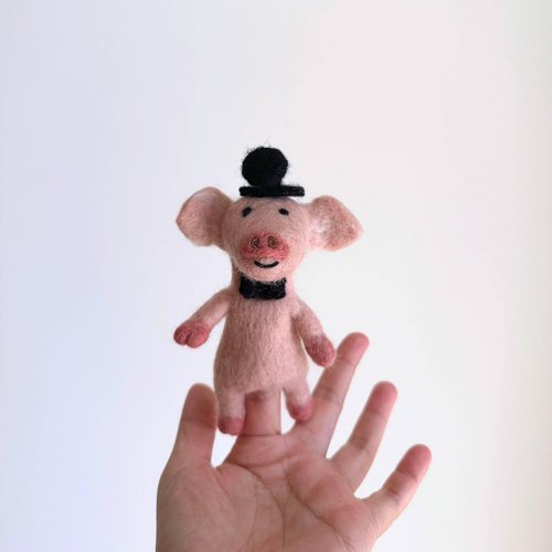 Piggy Couple Finger Puppets, Felt Piggy Couple Finger Puppets, Finger Puppet Piggy Couple, Fair-Trade Finger Puppets, Kids Educational Toys, Eco-Friendly Handmade Finger Puppets, Unique Gift for Kids