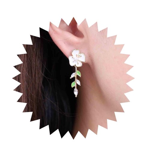 Sttiafay Vintage Pearl Flower Earrings Crystal Leaf Drop Earrings Gold Pearl Stud Earrings White Enamel Flower Earrings Jewelry for Women