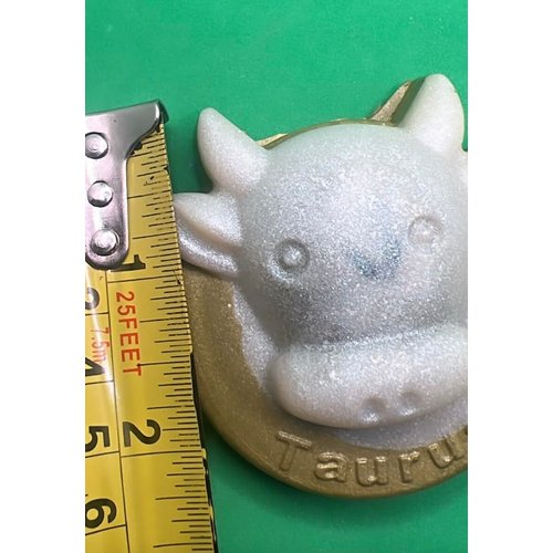 Taurus Soap, Crystal Inside Soap, Gemstone Soap, Grapefruit and Mint Scent, Zodiac Soap, Horoscope Gift, Vegan Bar Soap, Astrology