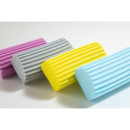 Scrub Daddy Damp Duster, Magical Sponge for Cleaning Venetian & Wooden Blinds, Vents, Radiators, Skirting Boards, Mirrors and Cobwebs, Traps Dust, Grey