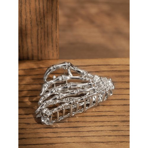 HAQUIL Fashion Metal Skeleton Hand Hair Clip, Goth Gothic Hair Claw Clips, Spooky Ghost Skull Hand Hairclips For Women and Girls Hair Clamps Hair Accessories Gift Headwear Accessories