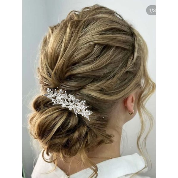 Brihasory Silver Bride Wedding Hair Comb Crystal Rhinestone Bridal Hair Accessories Party Prom Head Pieces Flower Hair Sides Elegant Hair Clips for Women and Girls Bridesmaids Gifts