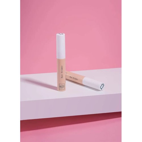 M2U NYC Eye Primer, Hydrating Eye Primer, Reduces the Appearance of Fine Lines, Water Resistant, Lightweight Primer, Non-greasy, Powdery/Matte finish