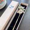1pcs 7.87inch Rabithenn White Hairpin White Flower Hair Stick Chinese Hanfu Hair Chopsticks Hair Pin Hair Making Accessories for Women (White A)