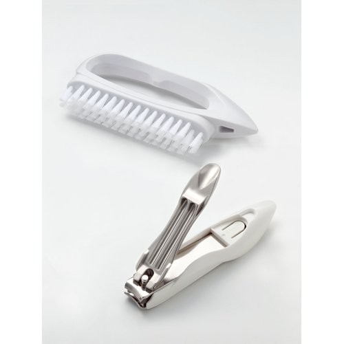 Green bell craftsmanship catcher nail clippers and nail brush set