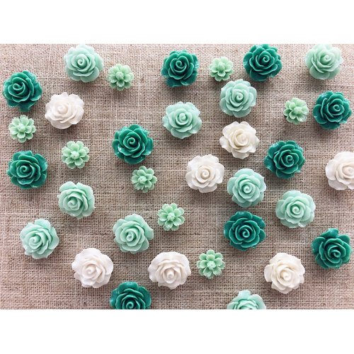 24Pcs Decorative Pushpins,Cork Board Tacks,Bulletin Board Tacks,Thumb Tack Decorative for CorkBoard, Office Organization or Home, Green