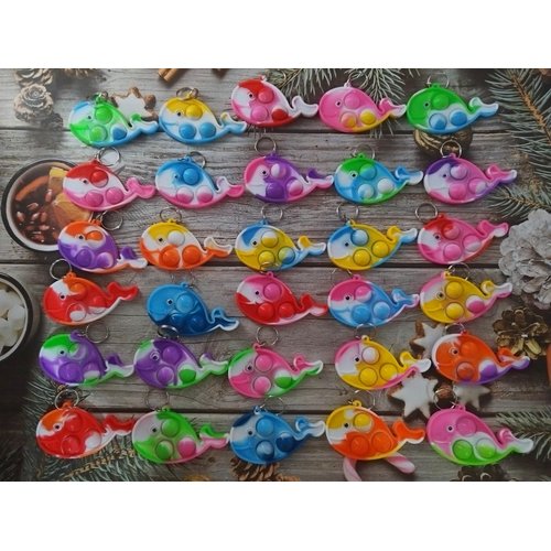 Roaqua 100 Packs Bulk Whale Mini pop Fidget Backpack Keychain，Birthday Party Favors,summer Students Bubble Prize gifts boy and Little Girl,Kids