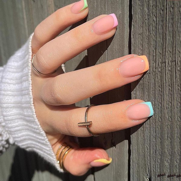 Short Press on Nails Square Fake Nails Rainbow Color French Tips False Nails with Designs Glossy Full Cover Glue on Nails Summer Acrylic Stick on Artificial Nails for Women and Girls 24PCS