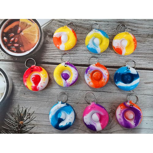 Roaqua (Students Gifts) 10 Packs Bulk Round Backpack Mini pop Keychain, for Boys and Girls Kids Birthday Party Favors Supplies Classroom Prizes