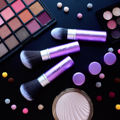 Vela.Yue Retractable Kabuki Makeup Brush Pointed Foundation Brush