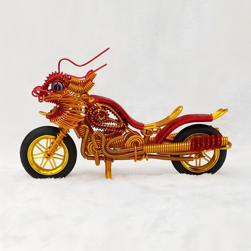 kencunay Handcrafted Aluminum Wire Motorcycle Model, Red and Yellow, Exquisite Design, Desk Decor