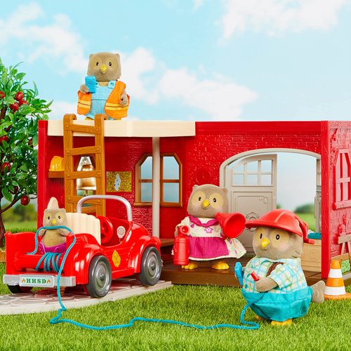 Li'l Woodzeez – 16 Pcs Safety Department Dollhouse Playset – Fire Truck, Miniature Furnitures & Accessories Included – Stackable Toy Pretend Play for Kids 3+