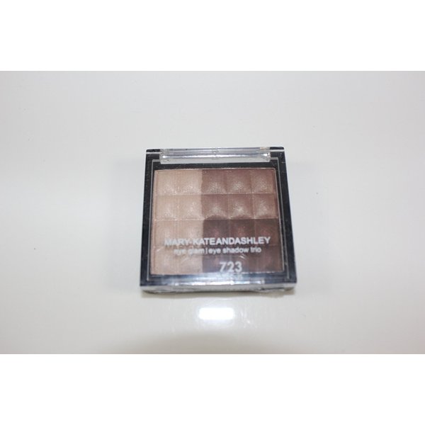 Mary-Kate and Ashley Eye Glam Eye Shadow Trio - Luxurious #723